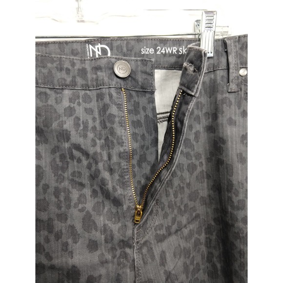 New Directions Leopard Print Gray Curvy Skinny Jean sz 24W - Picture 7 of 16